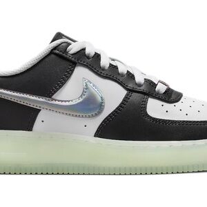 Nike Air Force 1 LV8 (GS) white/Vapor Green “Year of the Dragon”  6Y or 7.5/8 W